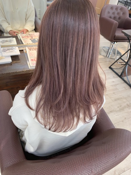 福岡県大牟田市でスロウで染めるピンクベージュのヘアカラー